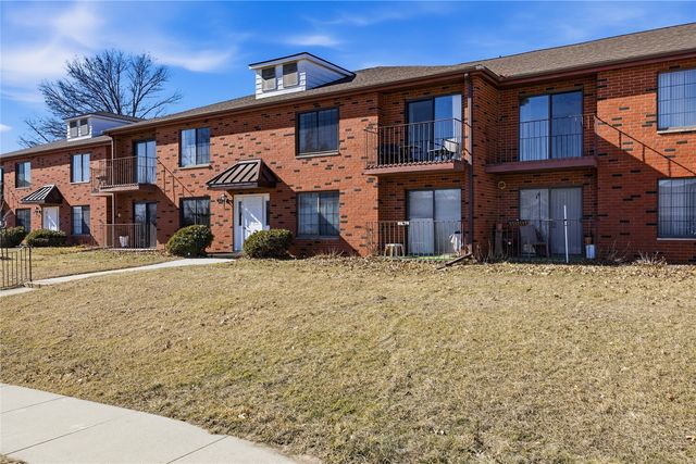 4561 Maureen Drive SE 42, Cedar Rapids, IA 52403