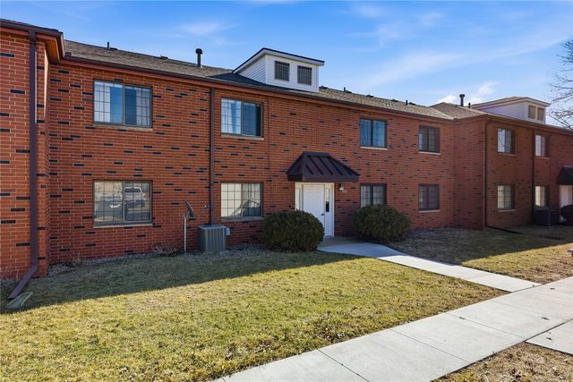 4561 Maureen Drive SE 42, Cedar Rapids, IA 52403