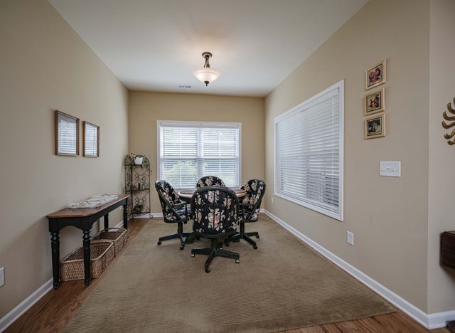 2135 Stonecenter Ln, Murfreesboro, TN 37128