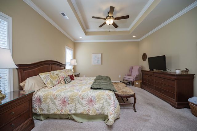 2135 Stonecenter Ln, Murfreesboro, TN 37128
