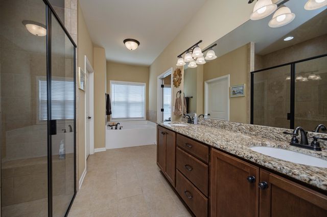 2135 Stonecenter Ln, Murfreesboro, TN 37128