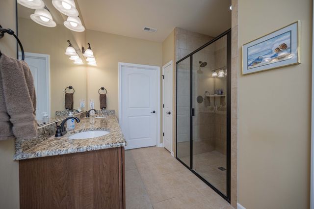 2135 Stonecenter Ln, Murfreesboro, TN 37128