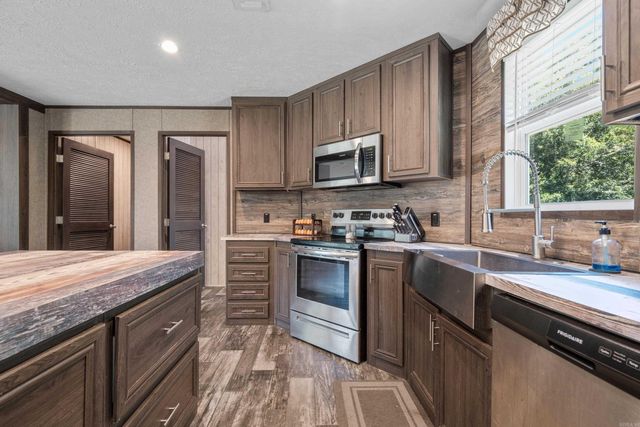 327 Nomoe Rd., Royal, AR 71968