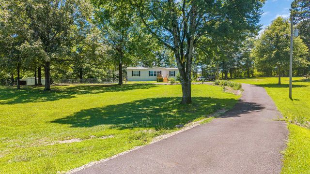 327 Nomoe Rd., Royal, AR 71968