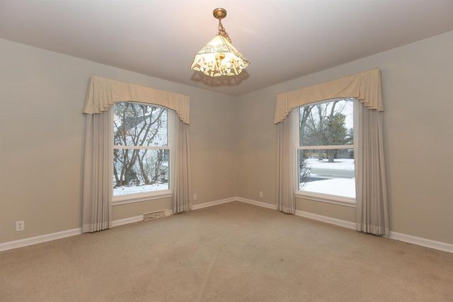 1616 HICKORY STREET, Oshkosh, WI 54901