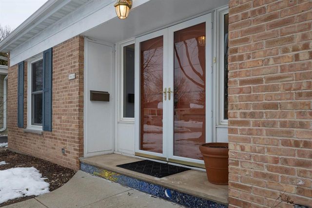 1616 HICKORY STREET, Oshkosh, WI 54901