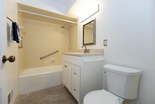 1616 HICKORY STREET, Oshkosh, WI 54901