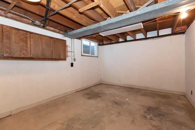 1616 HICKORY STREET, Oshkosh, WI 54901