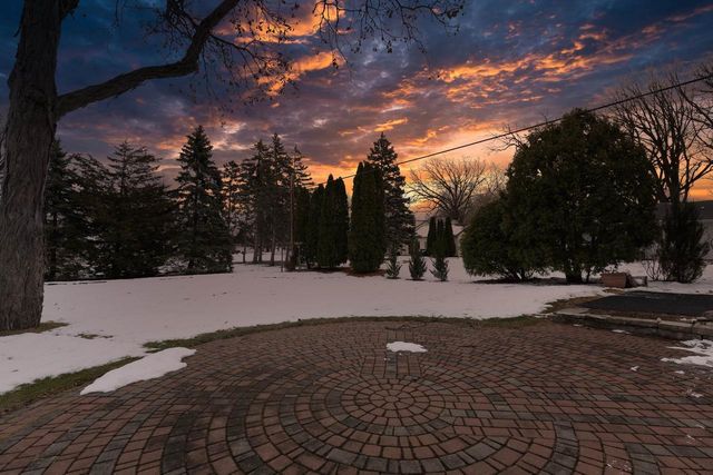 1616 HICKORY STREET, Oshkosh, WI 54901