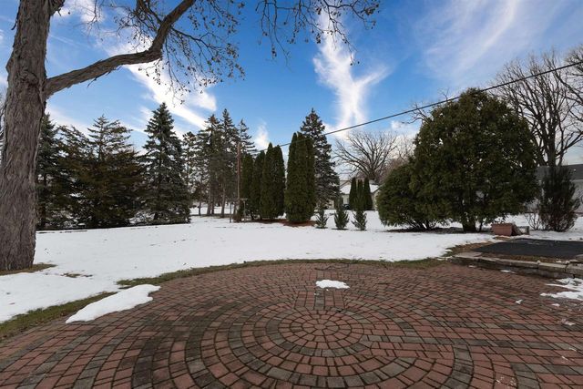 1616 HICKORY STREET, Oshkosh, WI 54901