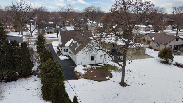 1616 HICKORY STREET, Oshkosh, WI 54901