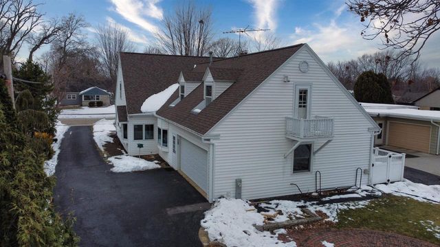 1616 HICKORY STREET, Oshkosh, WI 54901