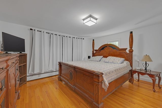 54 Colbert St, Leominster, MA 01453