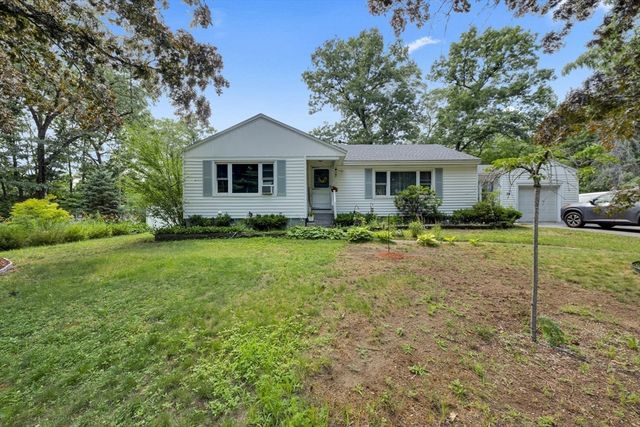 54 Colbert St, Leominster, MA 01453