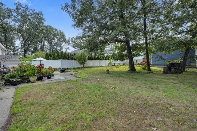 54 Colbert St, Leominster, MA 01453