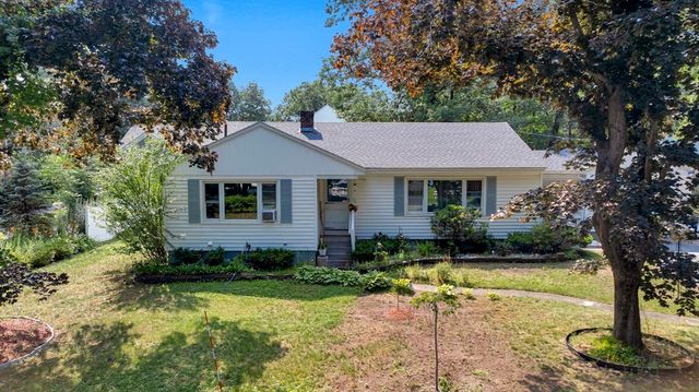 54 Colbert St, Leominster, MA 01453