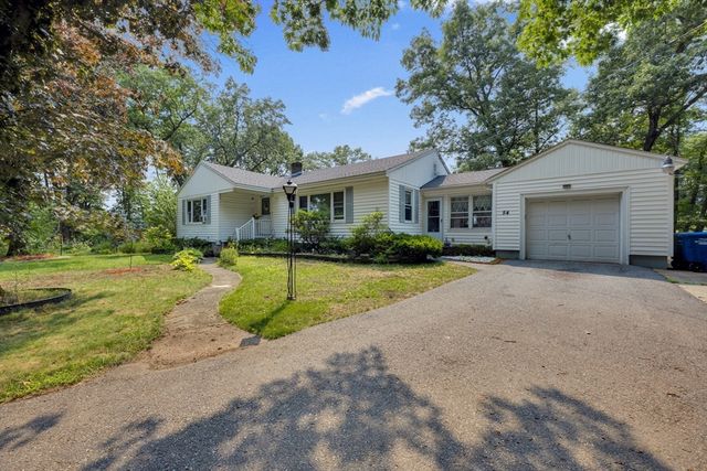 54 Colbert St, Leominster, MA 01453