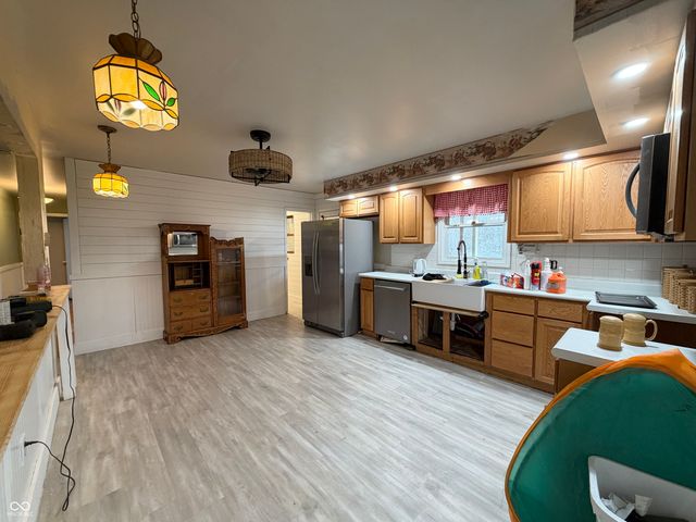 1 Jefferson Valley, Coatesville, IN 46121