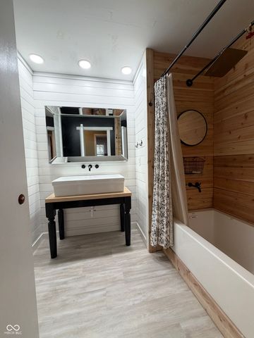 1 Jefferson Valley, Coatesville, IN 46121