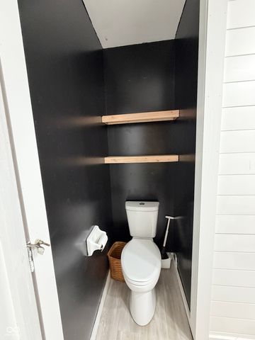 1 Jefferson Valley, Coatesville, IN 46121