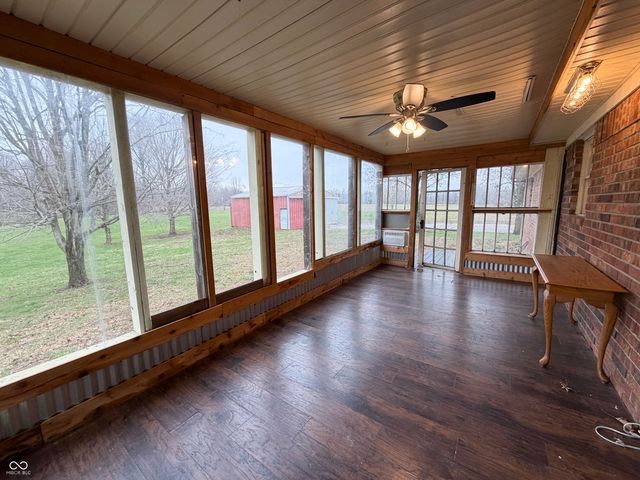 1 Jefferson Valley, Coatesville, IN 46121