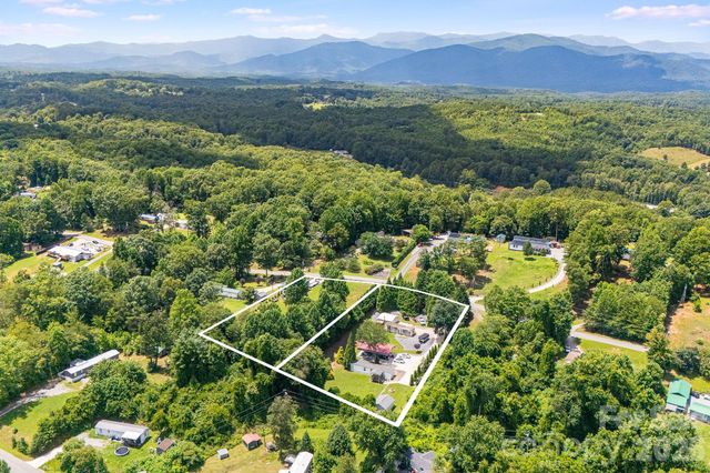 340 and 298 Apache Path, Marion, NC 28752