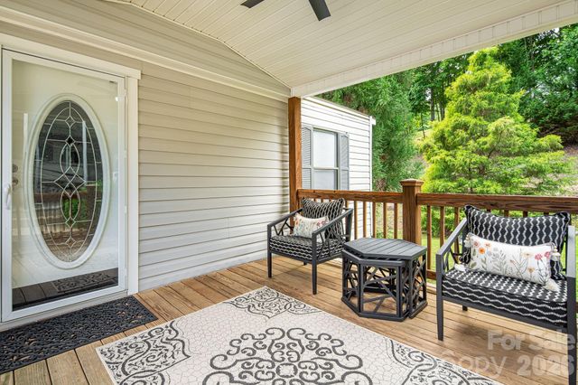 340 and 298 Apache Path, Marion, NC 28752