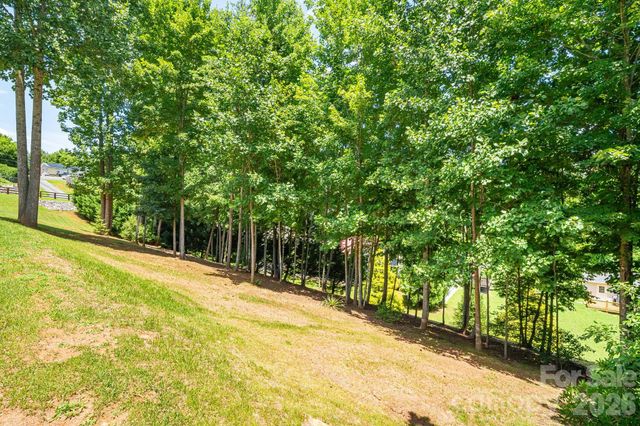 340 and 298 Apache Path, Marion, NC 28752
