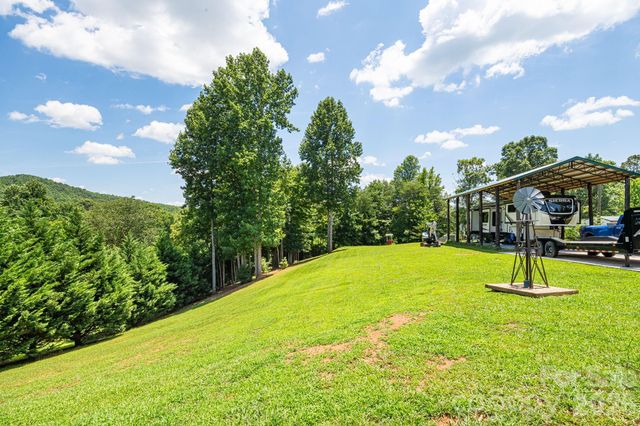 340 and 298 Apache Path, Marion, NC 28752
