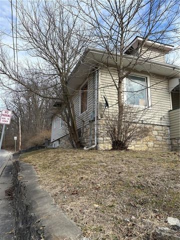 643 N Main Street, Excelsior Springs, MO 64024