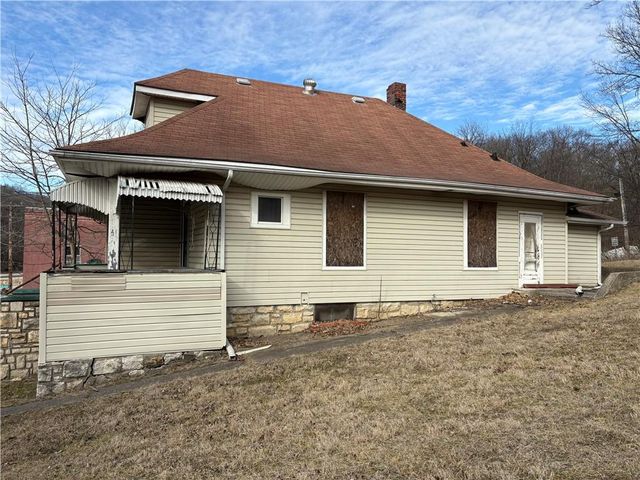 643 N Main Street, Excelsior Springs, MO 64024