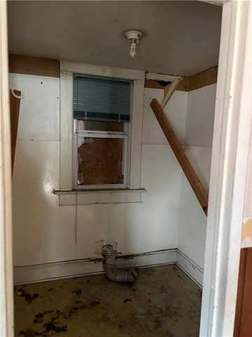 643 N Main Street, Excelsior Springs, MO 64024