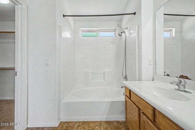 6520 W TORONTO Way, Phoenix, AZ 85043
