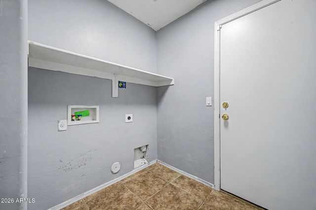 6520 W TORONTO Way, Phoenix, AZ 85043