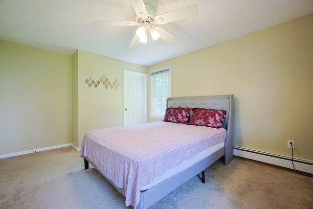 76 Jamestown Rd, Leominster, MA 01453