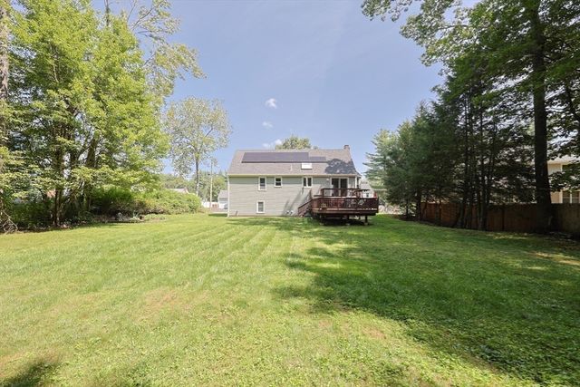 76 Jamestown Rd, Leominster, MA 01453