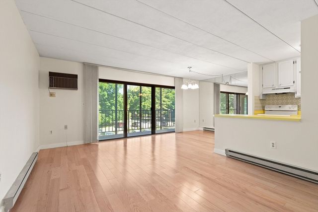 235 Winthrop St 2205, Medford, MA 02155