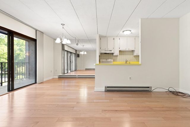 235 Winthrop St 2205, Medford, MA 02155