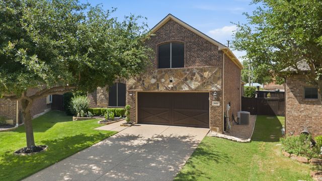 8421 La Fontaine Drive, North Richland Hills, TX 76182