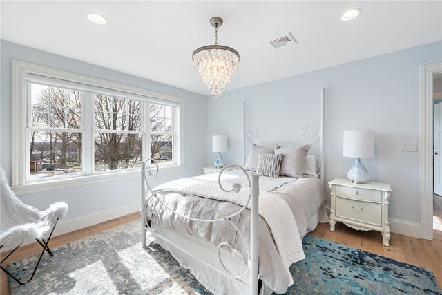 1040 Buttonwoods Avenue, Warwick, RI 02886