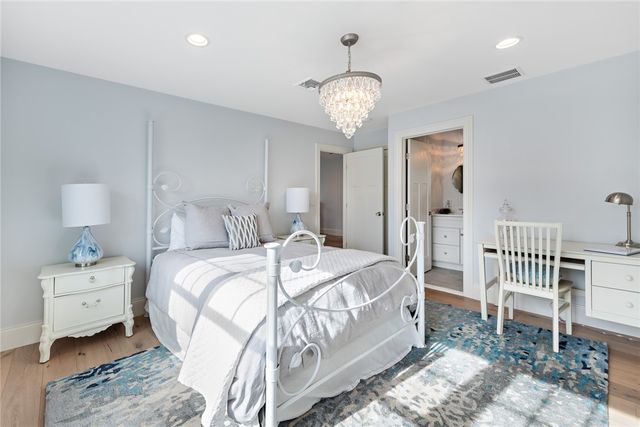 1040 Buttonwoods Avenue, Warwick, RI 02886