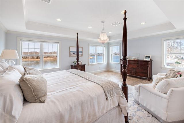 1040 Buttonwoods Avenue, Warwick, RI 02886