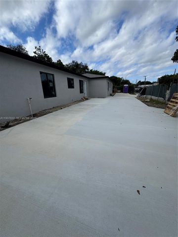 1112 NW 81st St, Miami, FL 33150
