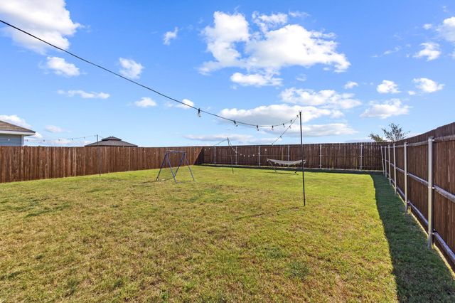 120 Creek End Drive, Princeton, TX 75407