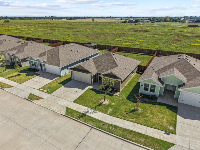 120 Creek End Drive, Princeton, TX 75407