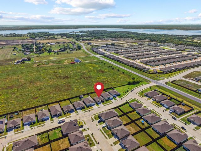 120 Creek End Drive, Princeton, TX 75407