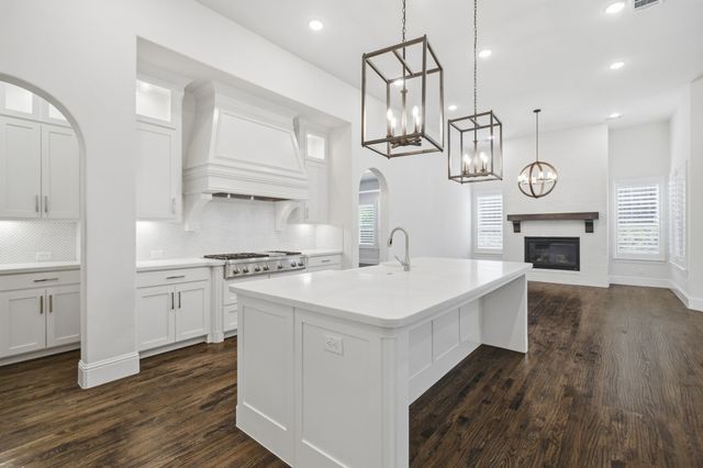 8714 Happy Hollow Drive, Frisco, TX 75034