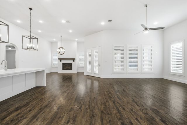 8714 Happy Hollow Drive, Frisco, TX 75034