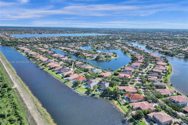 3360 SW 195th Ter, Miramar, FL 33029