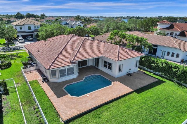 3360 SW 195th Ter, Miramar, FL 33029